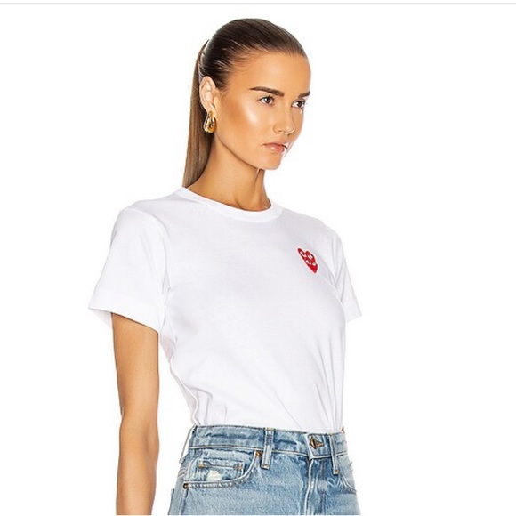 COMME DES GARCONS PLAY
Tee Shirt - Picture 2 of 6